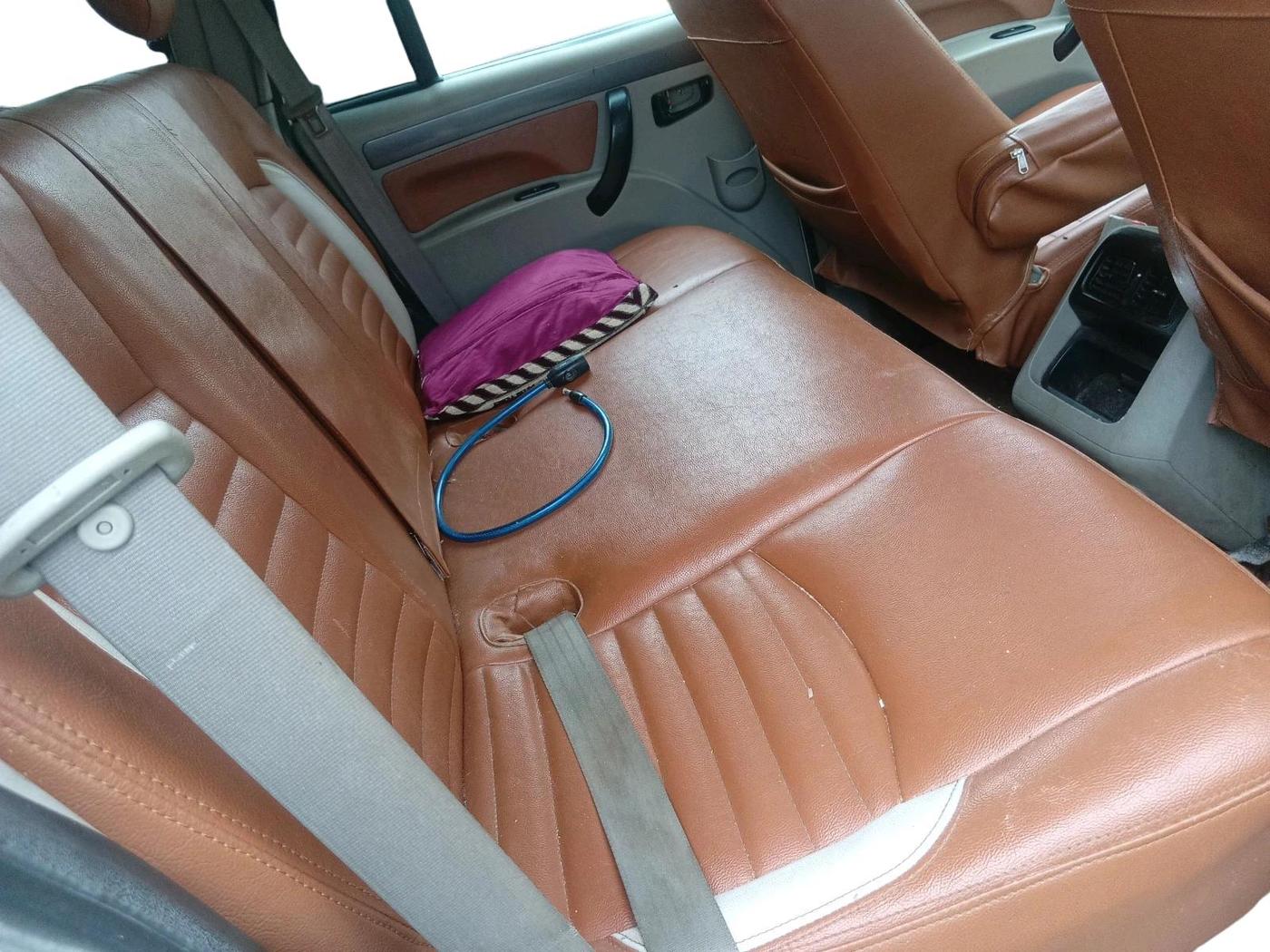 2018 Mahindra Scorpio S7, Diesel, Manual, 74,568 km, interior