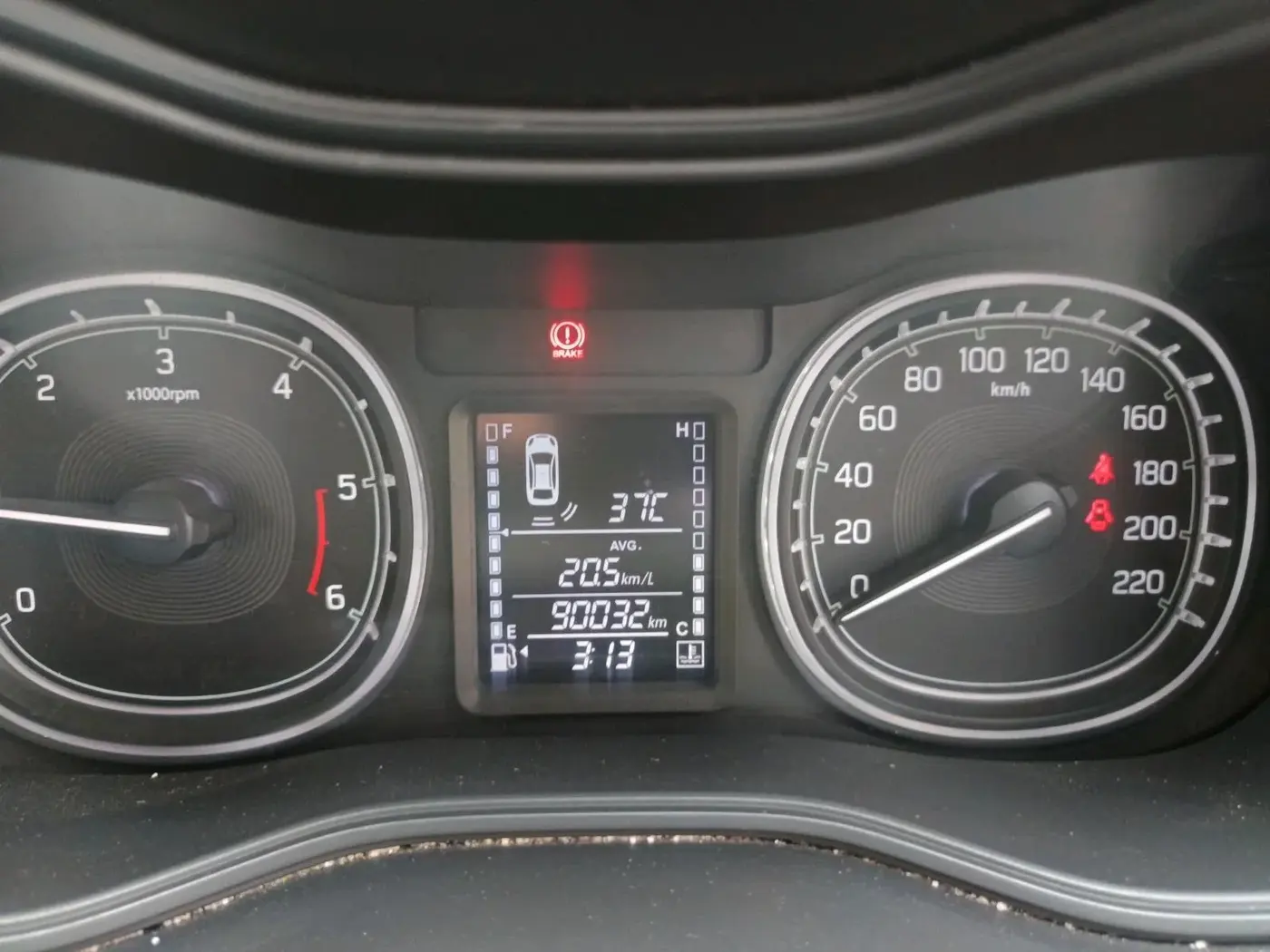 2018 Maruti Vitara Brezza ZDI, Diesel, Manual, 90,032 km, interior