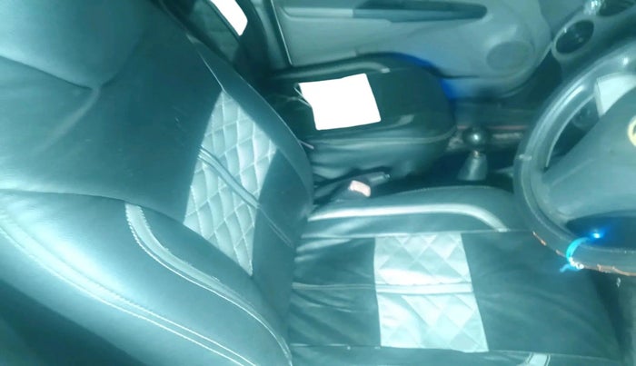 2011 Toyota Etios G, Petrol, Manual, 1,47,029 km, interior