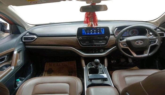2019 Tata Harrier XZ 2.0L, Diesel, Manual, 1,18,624 km, interior