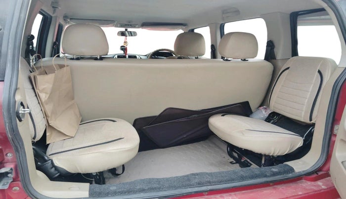 2018 Mahindra TUV300 T10 DUAL TONE, Diesel, Manual, 74,483 km, interior