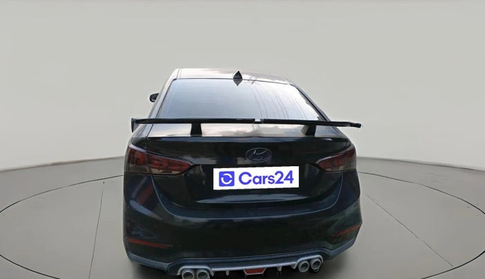 2018 Hyundai Verna 1.6 CRDI SX, Diesel, Manual, 1,66,140 km, exterior