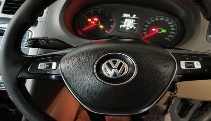 2017 Volkswagen Vento HIGHLINE PETROL AT, Petrol, Automatic, 1,51,897 km, interior