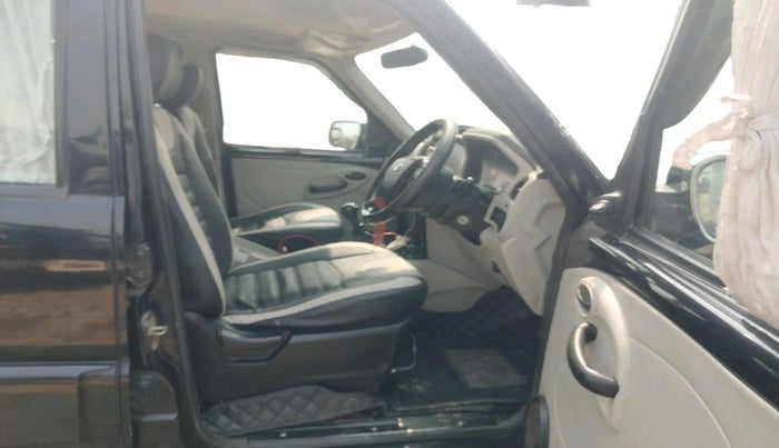 2021 Mahindra Scorpio S3 PLUS, Diesel, Manual, 1,25,953 km, interior