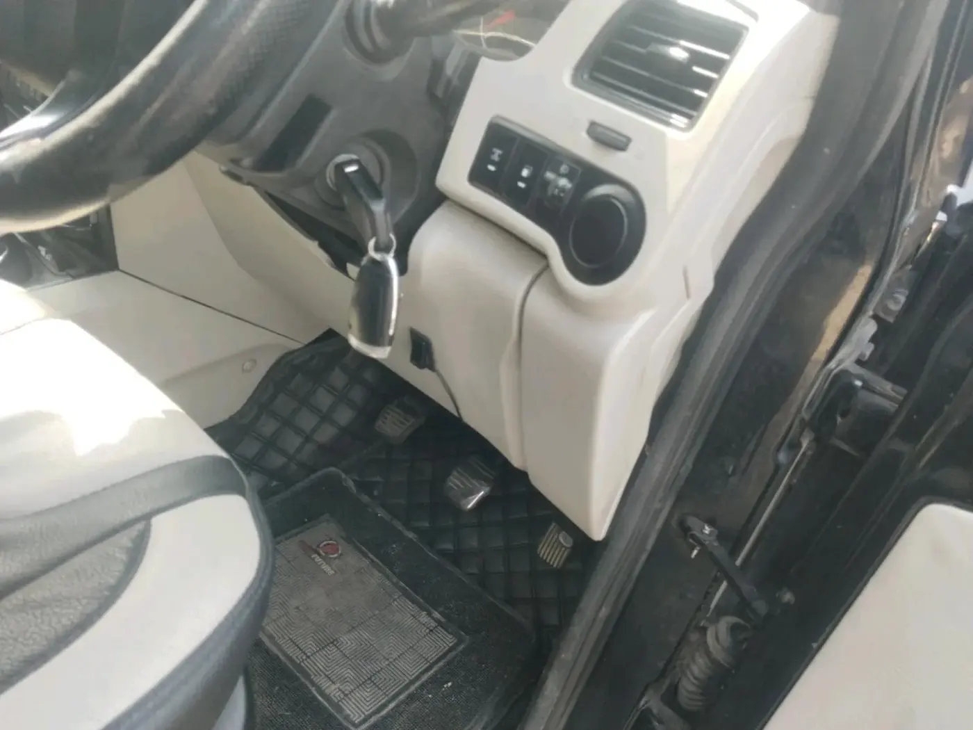 2021 Mahindra Scorpio S3 PLUS, Diesel, Manual, 1,25,953 km, interior