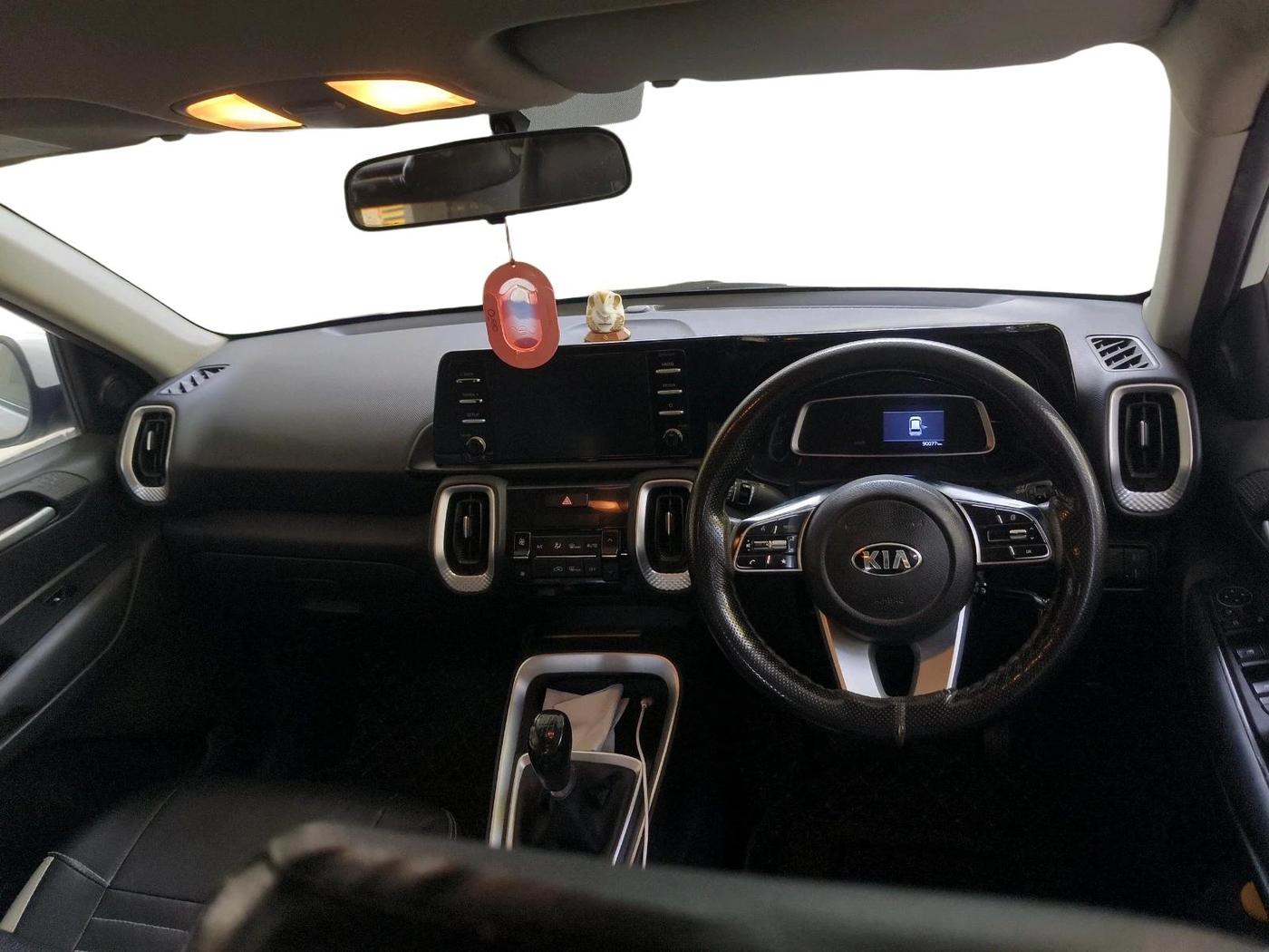 2021 KIA SONET HTK PLUS 1.5, Diesel, Manual, 90,077 km, interior