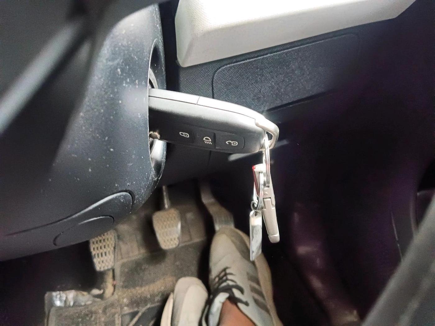 2025 Tata NEXON Pure Plus (S) 1.2 iCNG 6MT, CNG, Manual, 13,273 km, interior