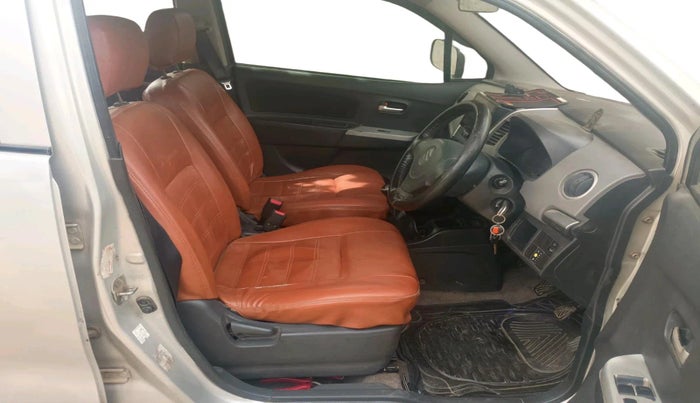 2012 Maruti Wagon R 1.0 LXI CNG, CNG, Manual, 1,07,446 km, interior