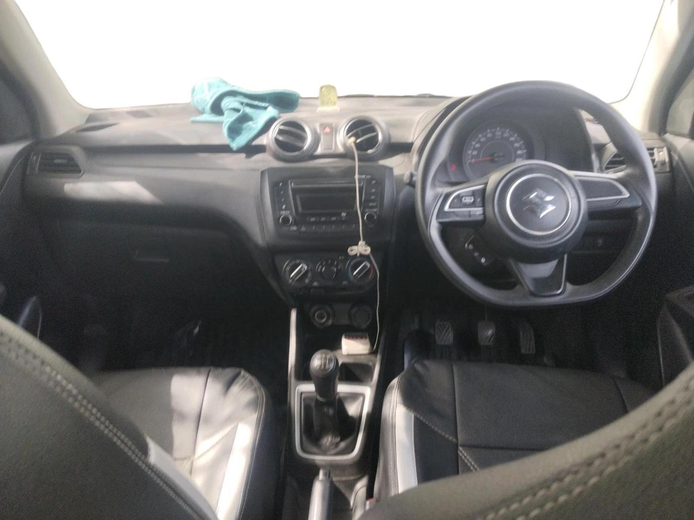 2021 Maruti Swift LXI, Petrol, Manual, 65,907 km, interior