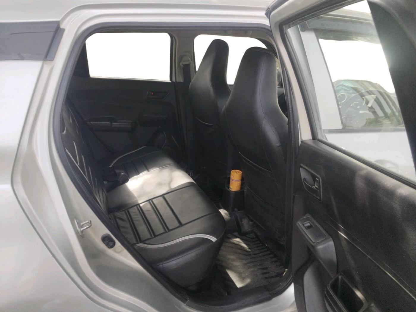 2021 Maruti Swift LXI, Petrol, Manual, 65,907 km, interior