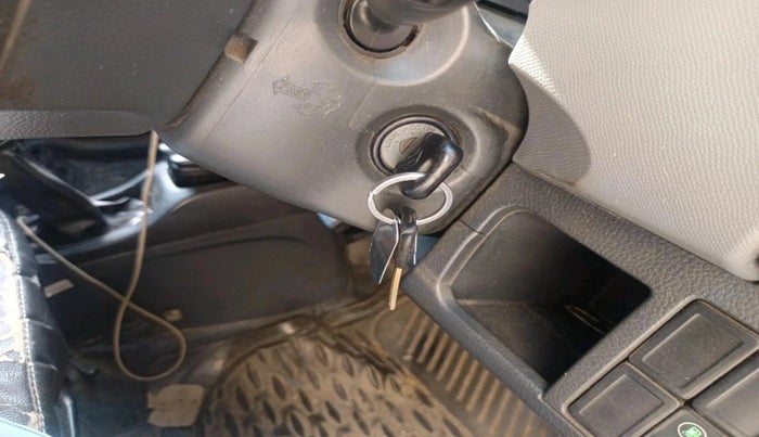 2011 Maruti Wagon R 1.0 LXI CNG, CNG, Manual, 1,28,646 km, interior