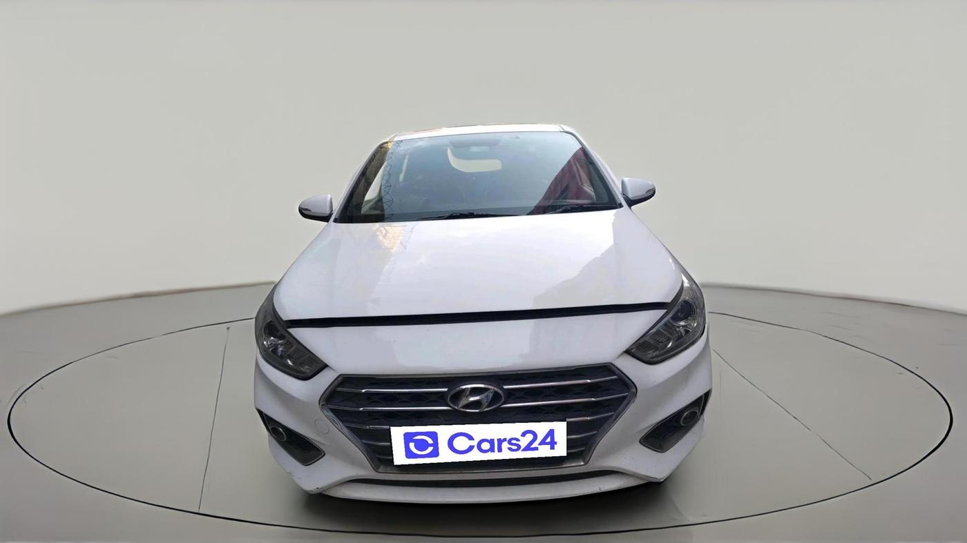 2018 Hyundai Verna 1.6 CRDI SX + AT, Diesel, Automatic, 94,611 km, exterior
