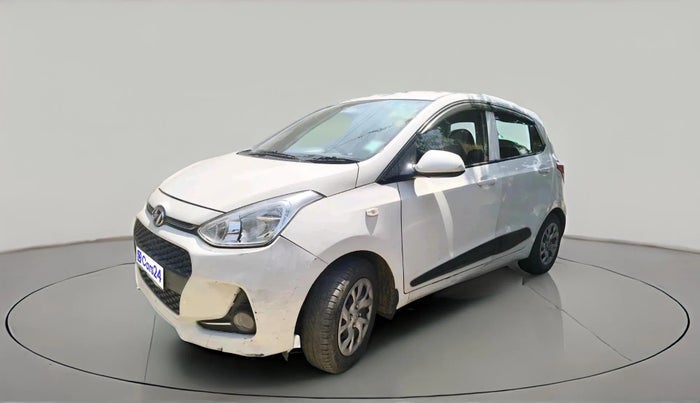 2017 Hyundai Grand i10 SPORTZ 1.2 KAPPA VTVT, CNG, Manual, 1,21,605 km, exterior