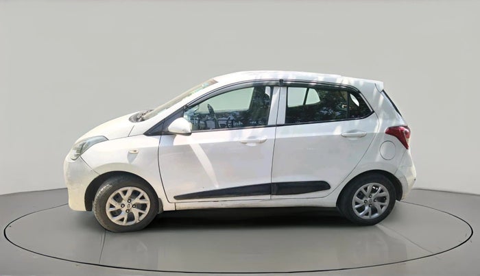 2017 Hyundai Grand i10 SPORTZ 1.2 KAPPA VTVT, CNG, Manual, 1,21,605 km, exterior