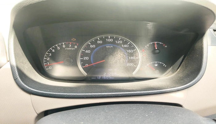 2017 Hyundai Grand i10 SPORTZ 1.2 KAPPA VTVT, CNG, Manual, 1,21,605 km, interior