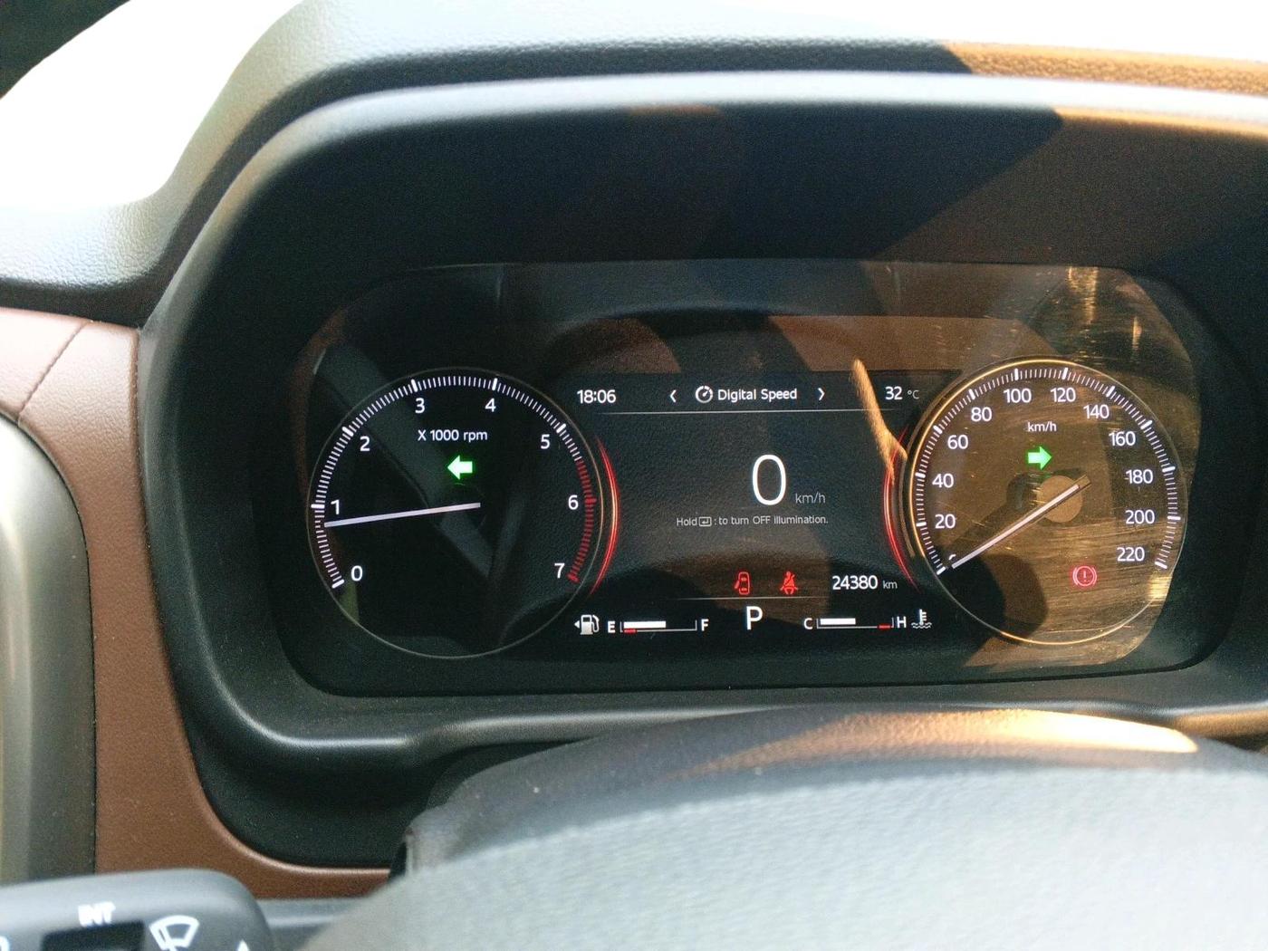 2024 Mahindra SCORPIO-N Z8 L PETROL AT 7 STR, Petrol, Automatic, 24,380 km, interior