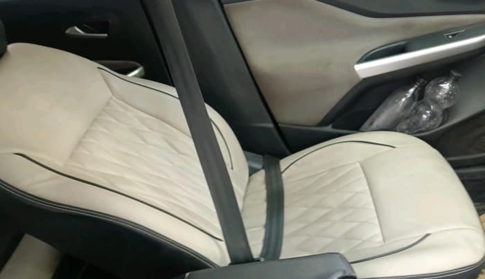 2022 Nissan MAGNITE XV MT, Petrol, Manual, 39,627 km, interior