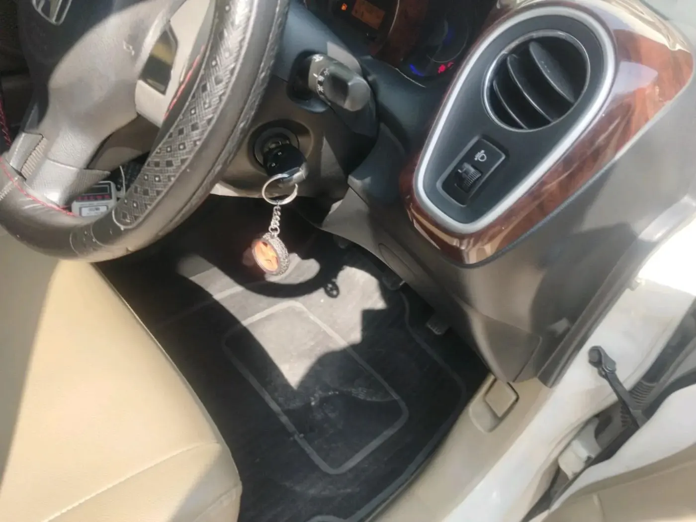 2014 Honda Mobilio 1.5L I-VTEC V, Petrol, Manual, 1,27,087 km, interior