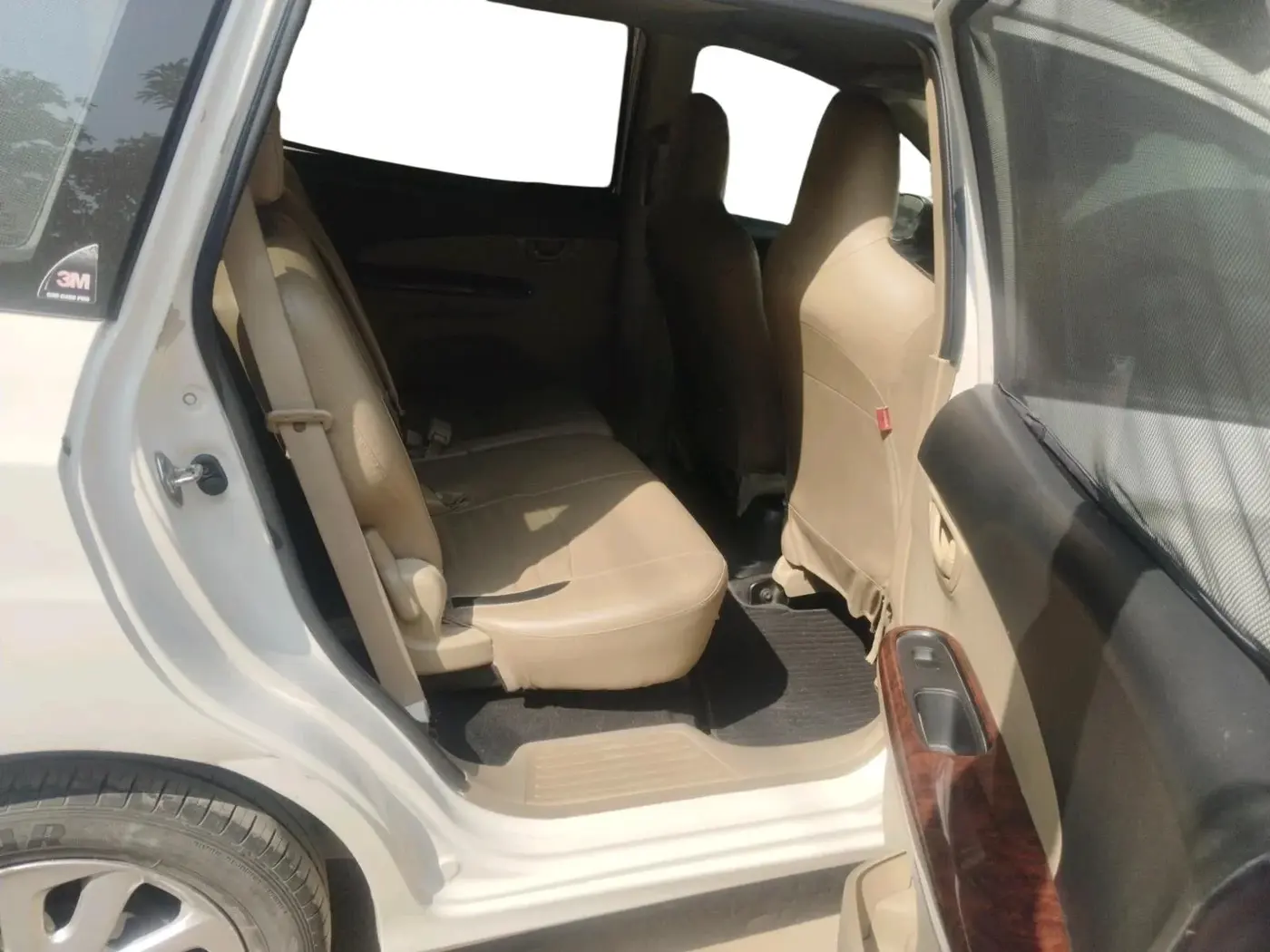 2014 Honda Mobilio 1.5L I-VTEC V, Petrol, Manual, 1,27,087 km, interior