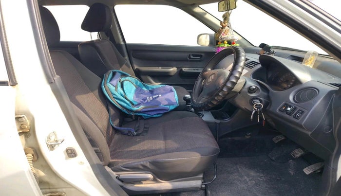 2011 Maruti Swift LXI, CNG, Manual, 23,151 km, interior