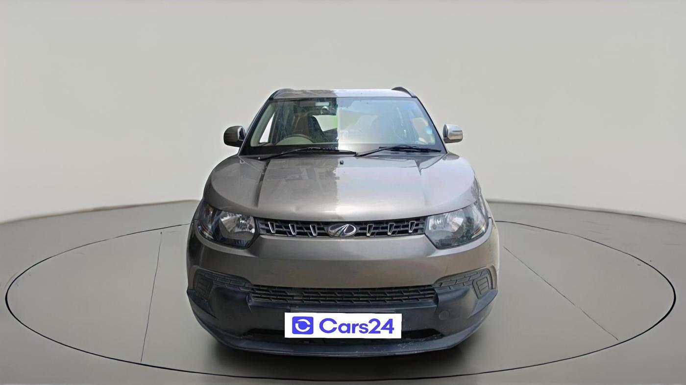 2016 Mahindra Kuv100 K4 6 STR, Petrol, Manual, 85,623 km, exterior