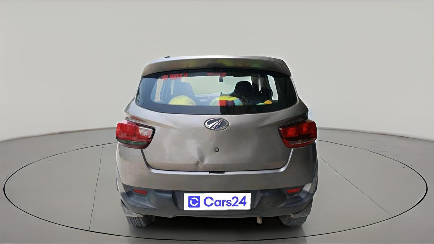 2016 Mahindra Kuv100 K4 6 STR, Petrol, Manual, 85,623 km, exterior