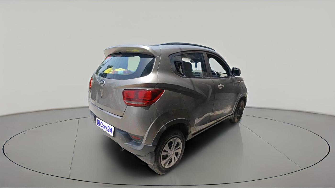 2016 Mahindra Kuv100 K4 6 STR, Petrol, Manual, 85,623 km, exterior