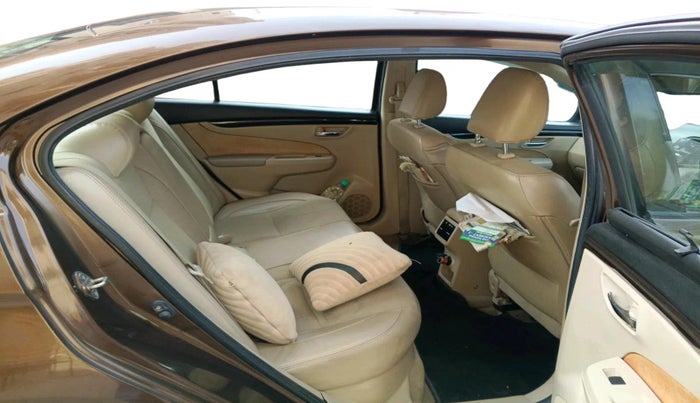 2016 Maruti Ciaz ZDI SHVS, Diesel, Manual, 69,708 km, interior