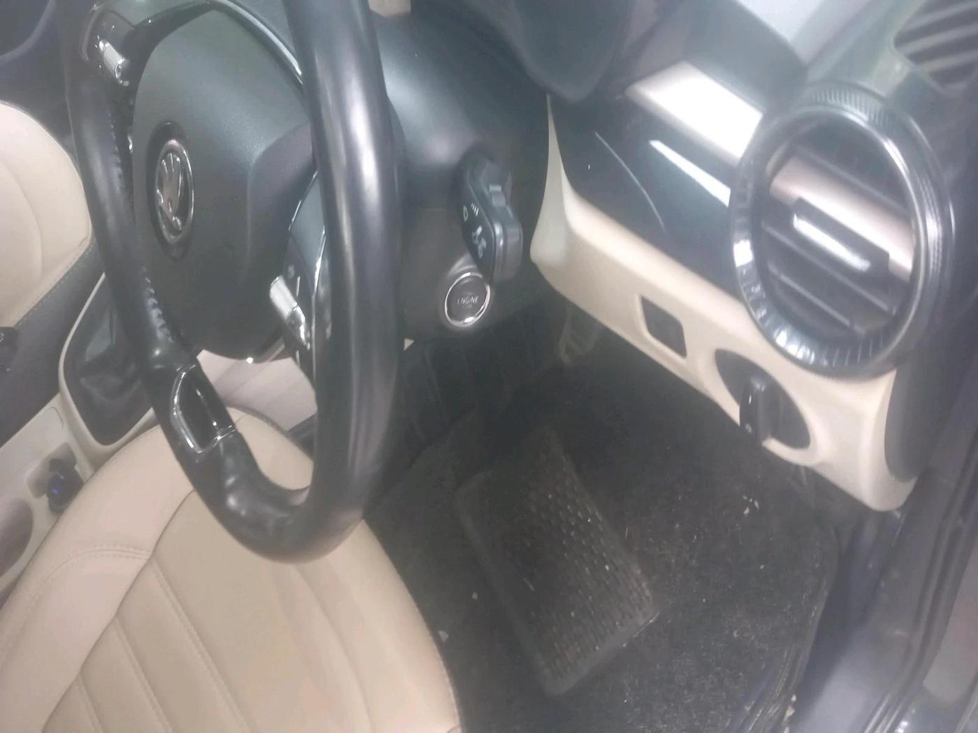 2022 Skoda SLAVIA AMBITION 1.0L TSI AT, Petrol, Automatic, 69,656 km, interior