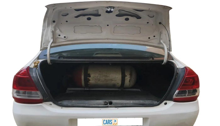 2014 Toyota Etios G, CNG, Manual, 95,128 km, exterior