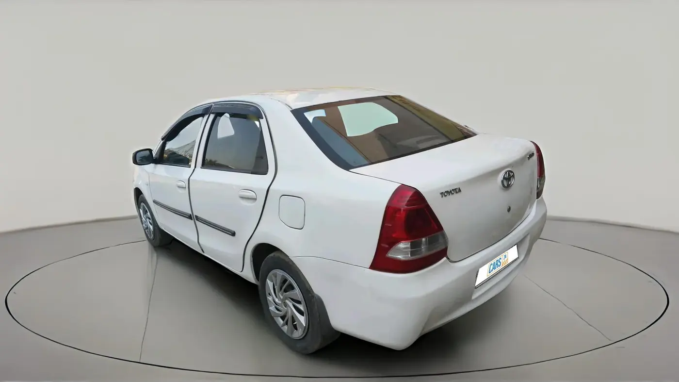 2014 Toyota Etios G, CNG, Manual, 95,128 km, exterior