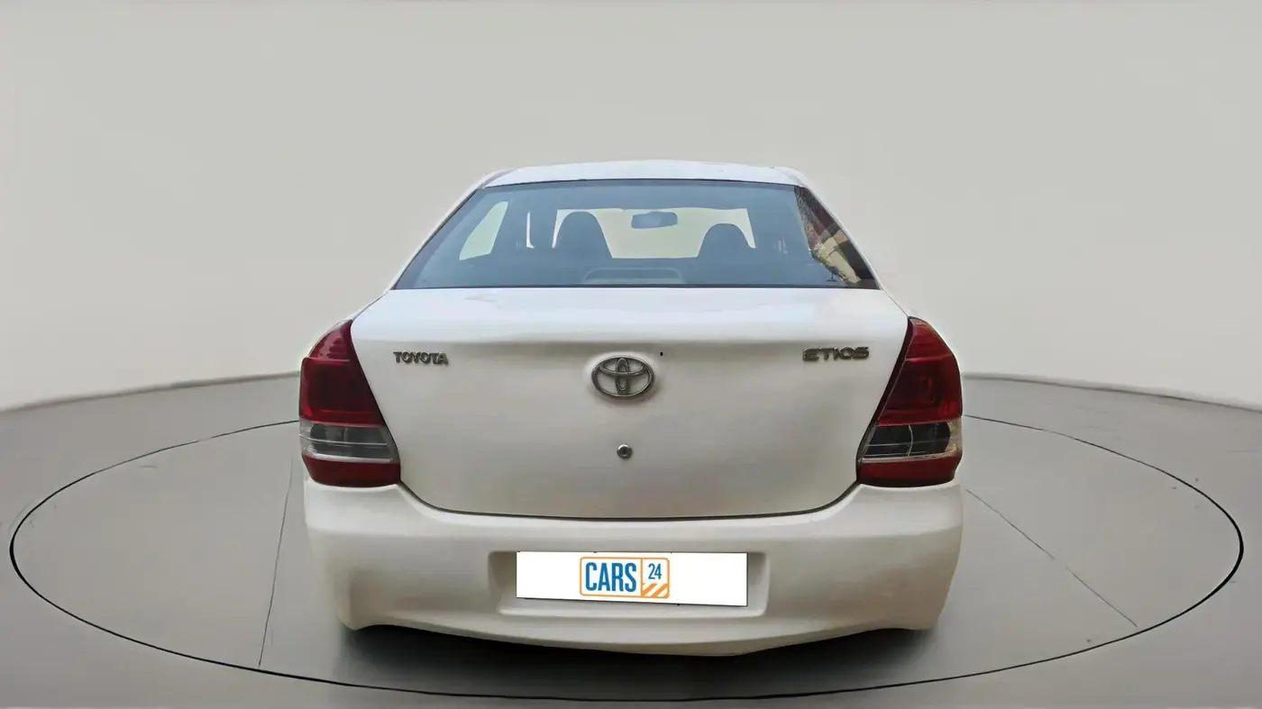 2014 Toyota Etios G, CNG, Manual, 95,128 km, exterior