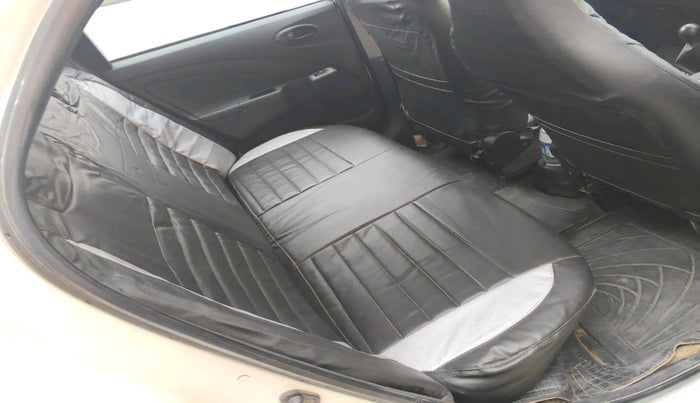 2014 Toyota Etios G, CNG, Manual, 95,128 km, interior