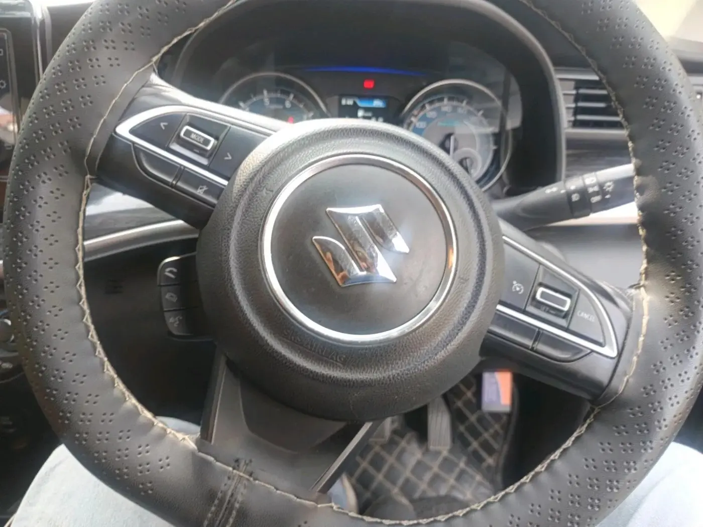 2023 Maruti XL6 ZETA MT, Petrol, Manual, 26,113 km, interior