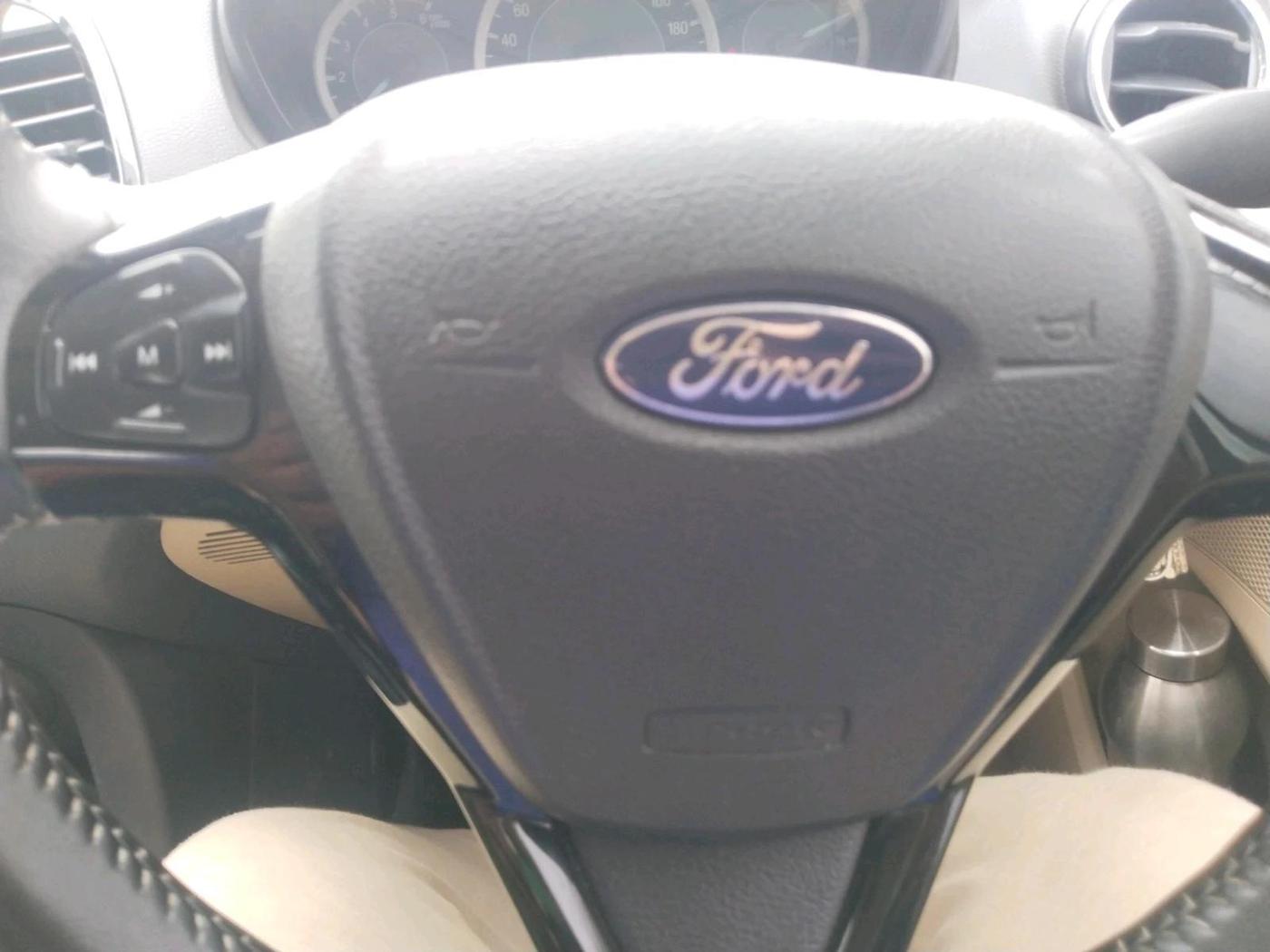 2017 Ford Figo Aspire TITANIUM1.5 DIESEL, Diesel, Manual, 1,32,014 km, interior