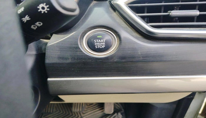 2022 Tata Safari XT, Diesel, Manual, 58,090 km, interior