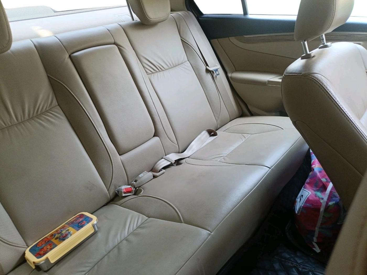 2020 Maruti Ciaz ALPHA  AT 1.5 SHVS PETROL, Petrol, Automatic, 1,05,300 km, interior