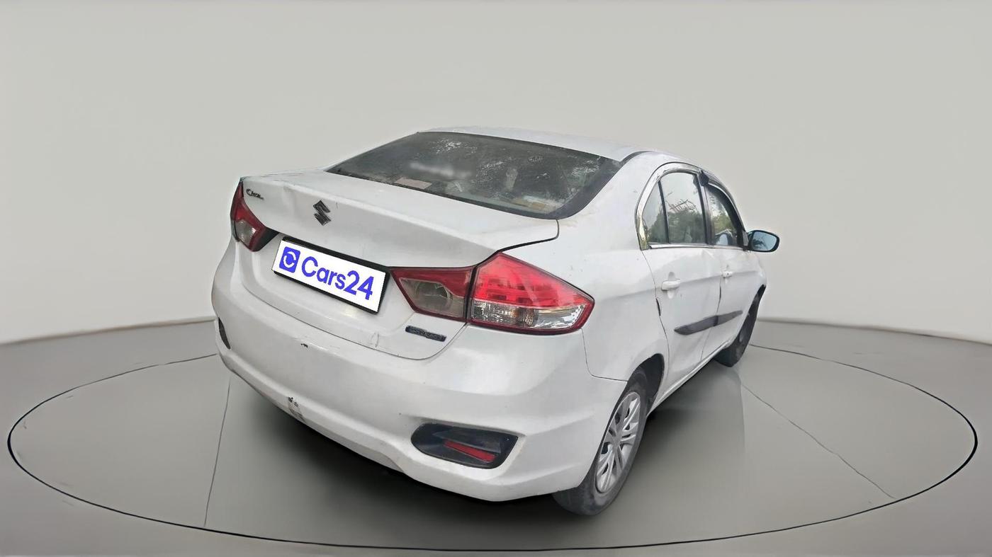 2016 Maruti Ciaz VDI (O) SHVS, Diesel, Manual, 1,35,401 km, exterior