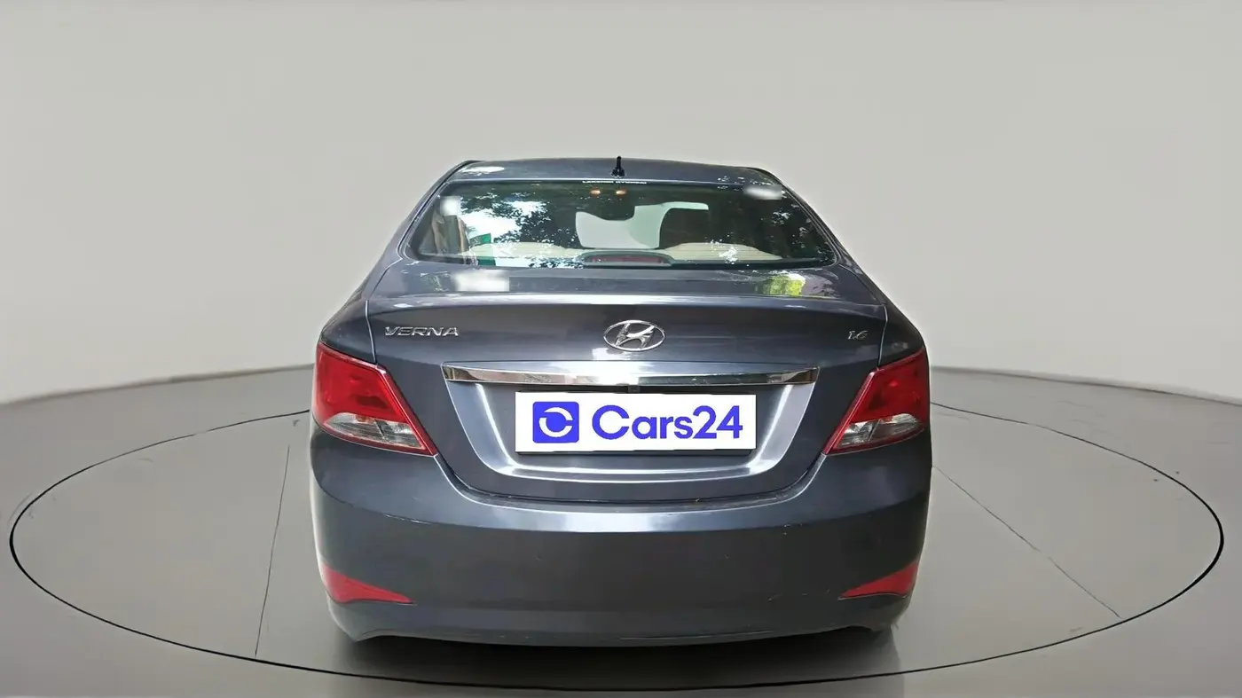 2015 Hyundai Verna FLUIDIC 4S 1.6 VTVT S(O), Petrol, Manual, 1,01,374 km, exterior