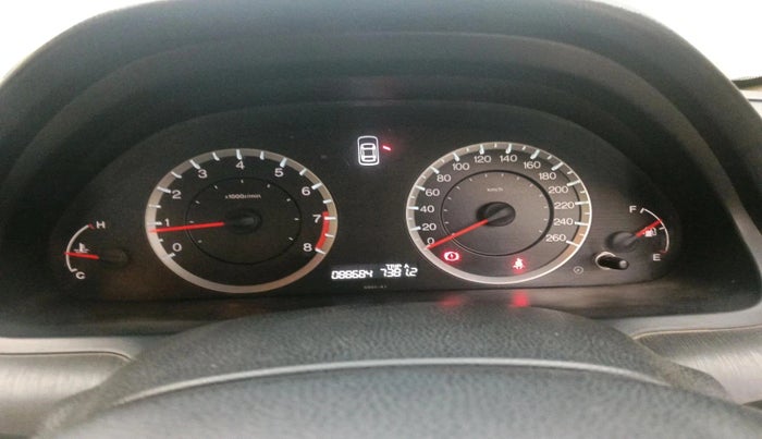 2011 Honda Accord 2.4L I-VTEC MT, Petrol, Manual, 88,684 km, interior