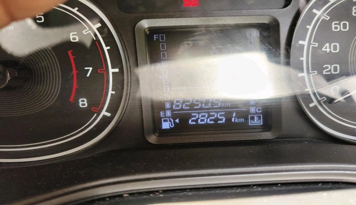 2022 Maruti BREZZA LXI, Petrol, Manual, 28,251 km, interior