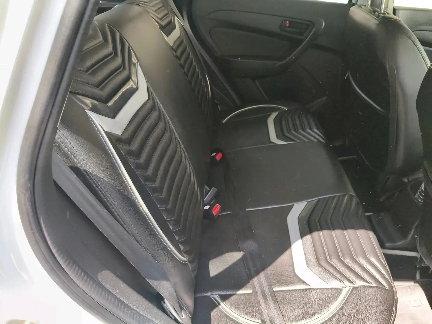 2022 Maruti BREZZA LXI, Petrol, Manual, 28,251 km, interior