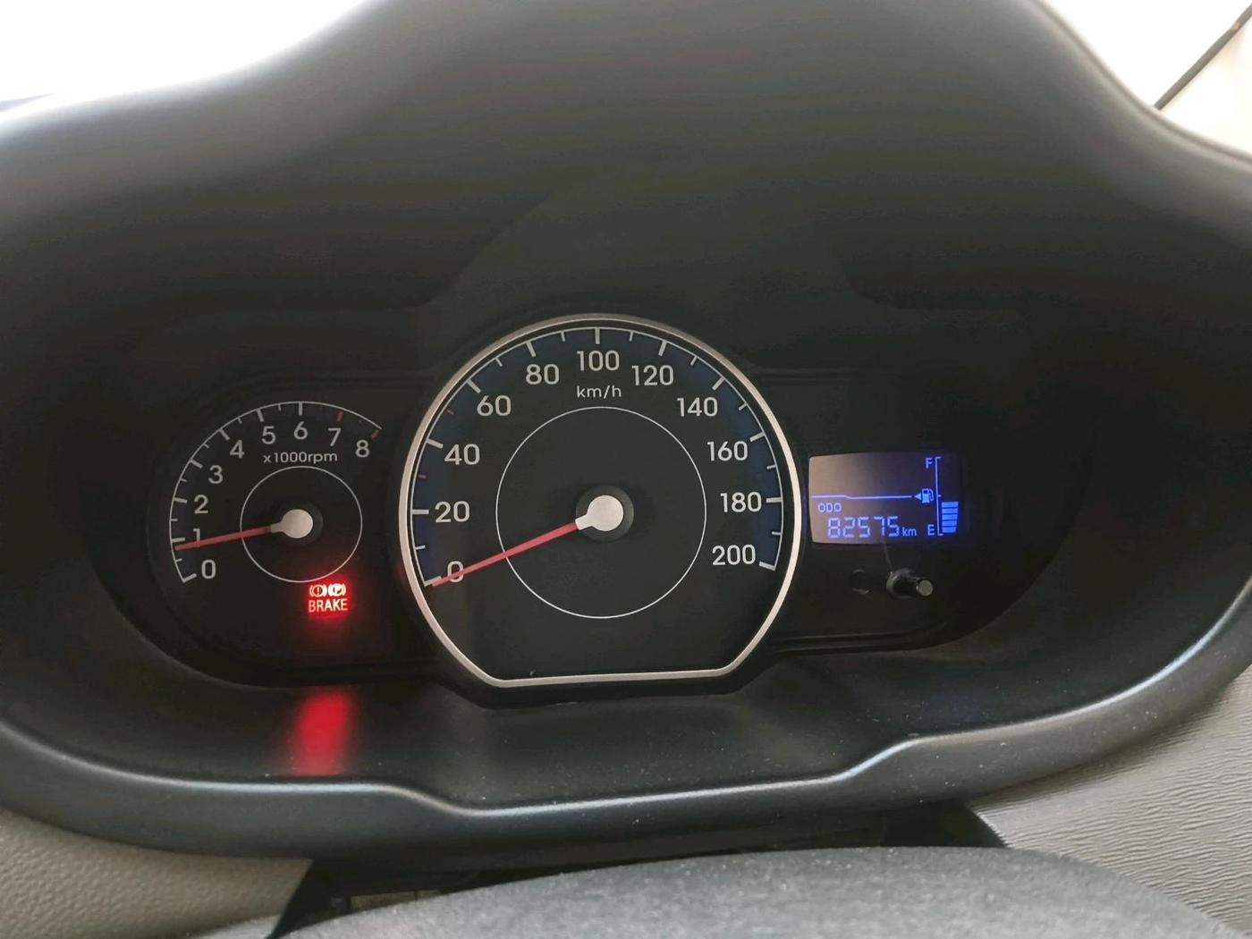 2011 Hyundai i10 MAGNA 1.2, Petrol, Manual, 82,575 km, interior