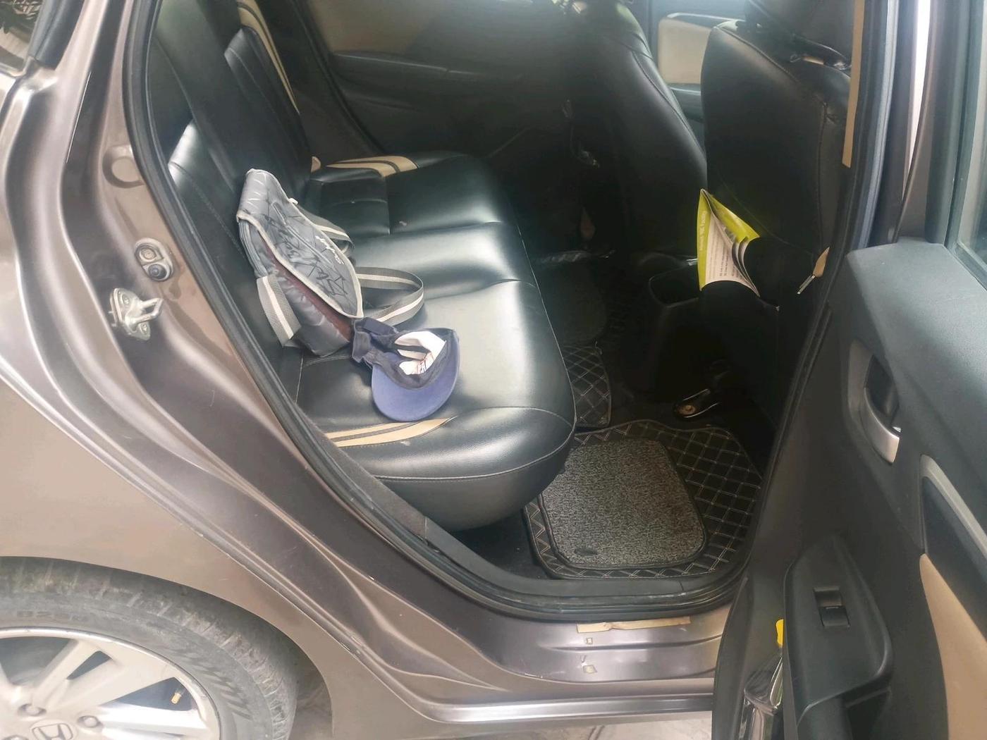 2016 Honda Jazz 1.5L I-DTEC V, Diesel, Manual, 1,35,696 km, interior