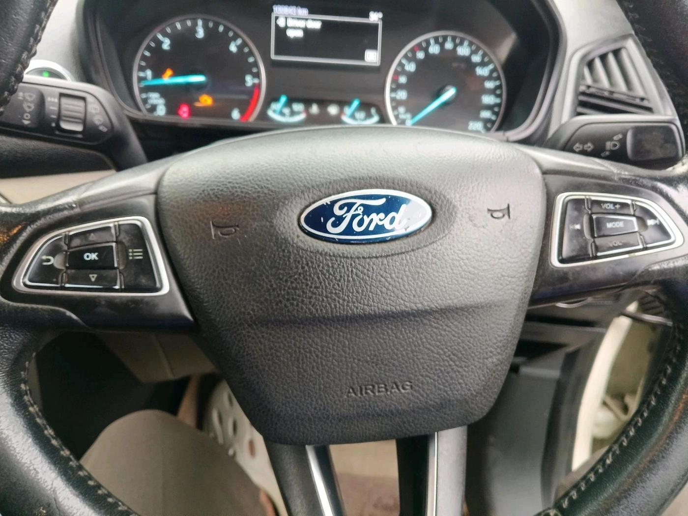 2020 Ford Ecosport TITANIUM 1.5L DIESEL, Diesel, Manual, 1,00,843 km, interior