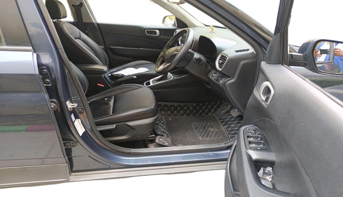 2019 Hyundai VENUE SX PLUS 1.0 TURBO DCT, Petrol, Automatic, 63,232 km, interior