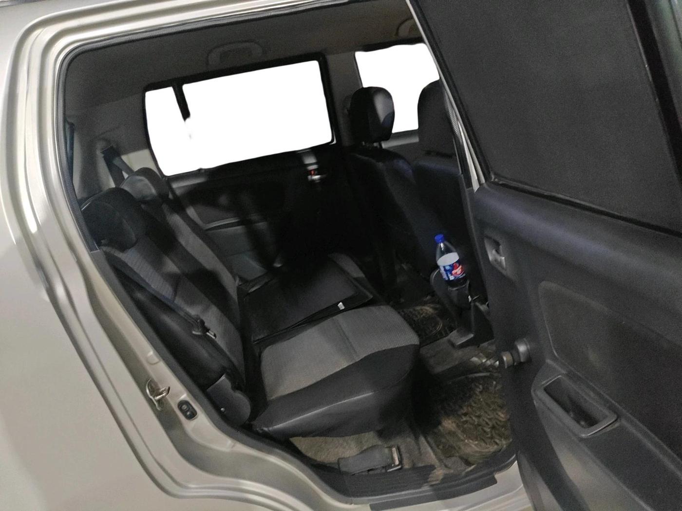 2011 Maruti Wagon R 1.0 LXI CNG, CNG, Manual, 1,00,384 km, interior