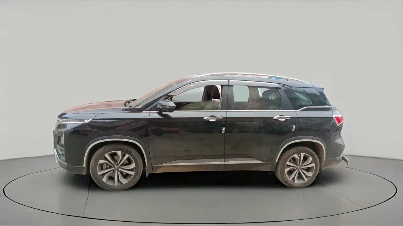 2025 MG HECTOR PLUS Select Pro 1.5 MT 7 STR, Petrol, Manual, 13,133 km, exterior