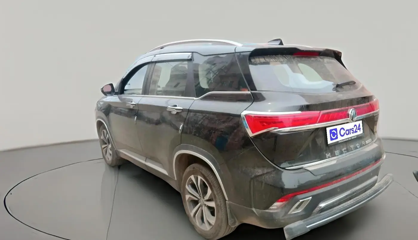 2025 MG HECTOR PLUS Select Pro 1.5 MT 7 STR, Petrol, Manual, 13,133 km, exterior