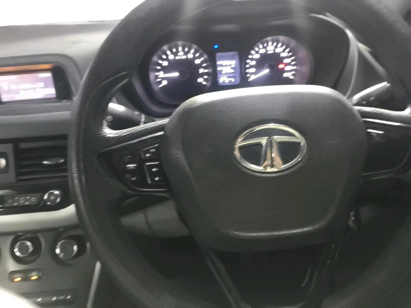 2018 Tata NEXON XM DIESEL, Diesel, Manual, 1,04,513 km, interior
